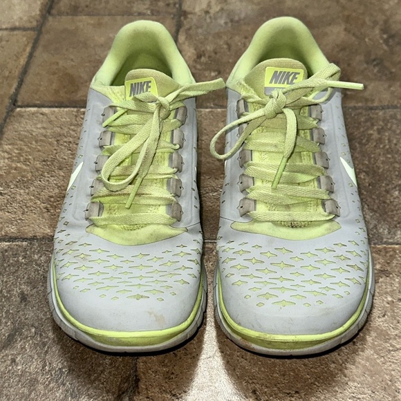 Nike Size 7 - Picture 3 of 7